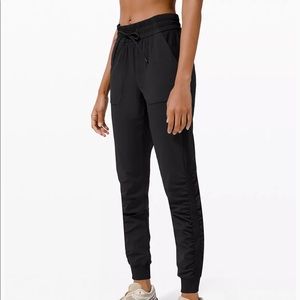 Lululemon joggers
